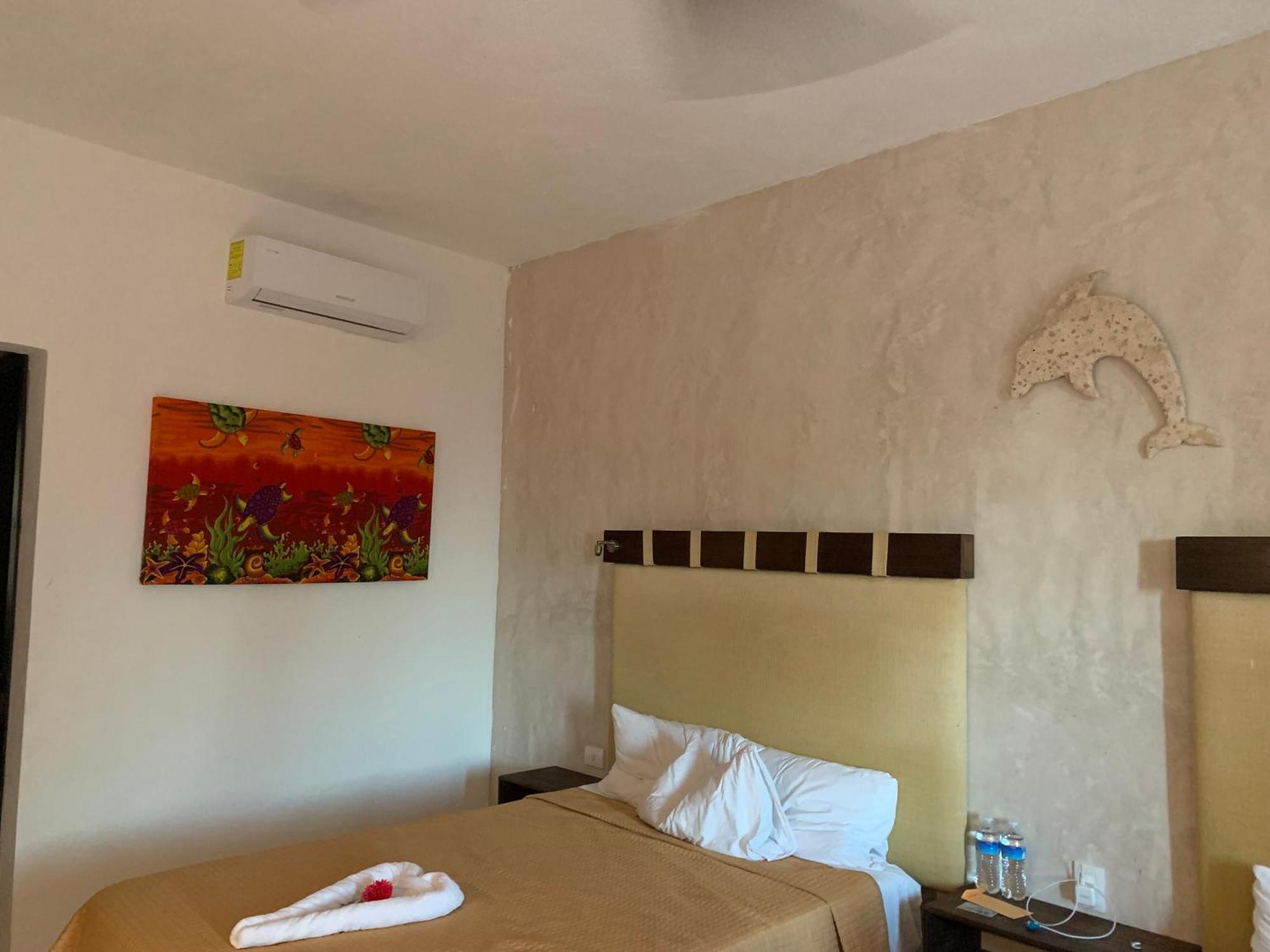 Casa Delfines Rio Lagartos Hotell Exteriör bild